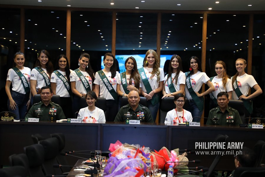 Miss Earth candidates visit Philippine Army 2